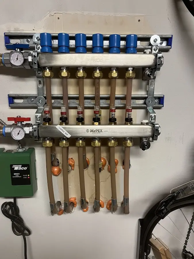 Plumber performing Leak Detection at a residential property in River Ridge